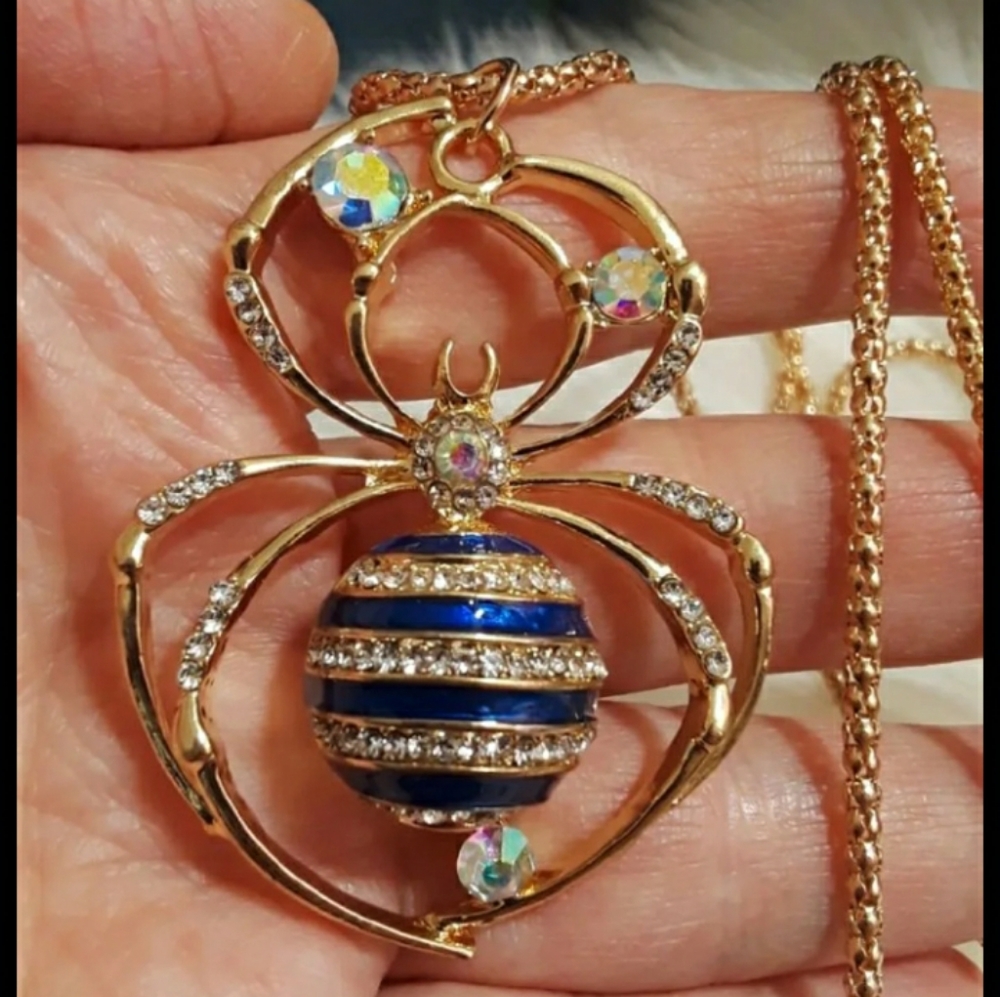 SPIDER NECKLACE LARGE NWOT